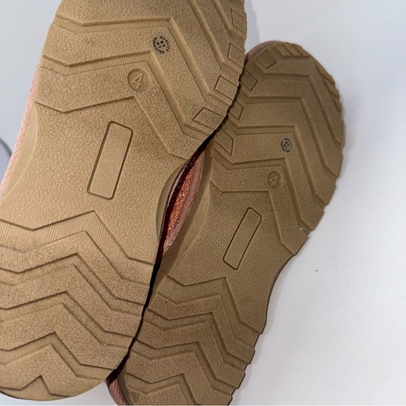 Thereabouts Girl's winter Boots Pink coral Glitter Kid's New size 4 - Picture 7 of 11